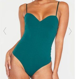 EMERALD GREEN SWEETHEART NECK STRAPPY BODYSUIT